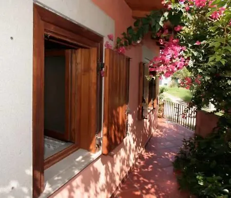 Casa Rosa 1 Ferienhaus Patti